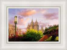 Load image into Gallery viewer, Temple Square Glorious Majesty of His Kingdom
