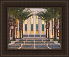 Load image into Gallery viewer, Gilbert Close Up
