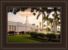 Load image into Gallery viewer, Kona Sunset Panorama
