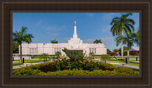 Load image into Gallery viewer, Mérida Mexico Garden Peace
