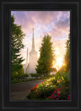 Load image into Gallery viewer, Portland Garden Circle
