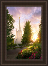 Load image into Gallery viewer, Portland Garden Circle
