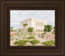 Load image into Gallery viewer, Mesa Arizona He is light
