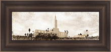 Load image into Gallery viewer, Los Angeles Vintage
