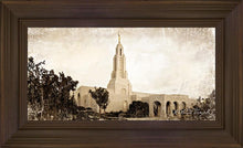 Load image into Gallery viewer, Redlands Vintage
