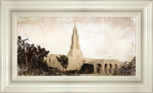 Load image into Gallery viewer, Redlands Vintage
