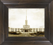 Load image into Gallery viewer, Atlanta Vintage
