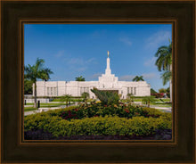 Load image into Gallery viewer, Mérida Mexico Garden Peace
