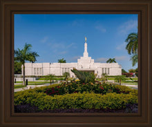Load image into Gallery viewer, Mérida Mexico Garden Peace
