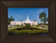 Load image into Gallery viewer, Mérida Mexico Garden Peace
