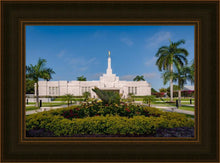 Load image into Gallery viewer, Mérida Mexico Garden Peace

