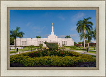 Load image into Gallery viewer, Mérida Mexico Garden Peace
