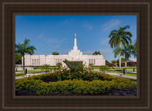 Load image into Gallery viewer, Mérida Mexico Garden Peace
