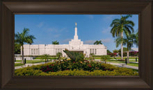 Load image into Gallery viewer, Mérida Mexico Garden Peace
