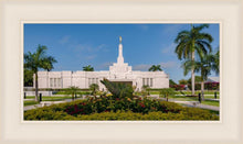Load image into Gallery viewer, Mérida Mexico Garden Peace
