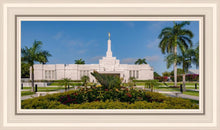 Load image into Gallery viewer, Mérida Mexico Garden Peace
