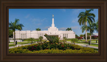 Load image into Gallery viewer, Mérida Mexico Garden Peace
