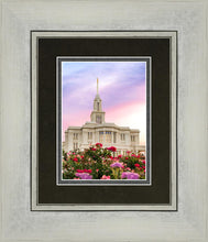 Load image into Gallery viewer, Payson Utah Tiptoe Through The Roses
