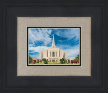 Load image into Gallery viewer, Gilbert Summer Joy
