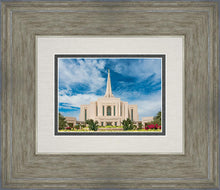 Load image into Gallery viewer, Gilbert Summer Joy
