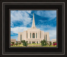 Load image into Gallery viewer, Gilbert Summer Joy
