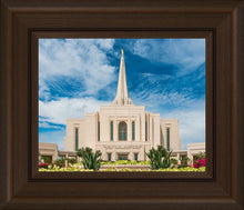 Load image into Gallery viewer, Gilbert Summer Joy
