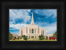 Load image into Gallery viewer, Gilbert Summer Joy

