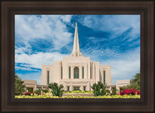 Load image into Gallery viewer, Gilbert Summer Joy
