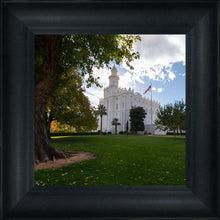 Load image into Gallery viewer, Saint George Fall Leaves
