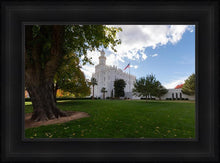 Load image into Gallery viewer, Saint George Fall Leaves
