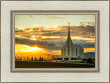 Load image into Gallery viewer, Rexburg Temple - Sunset
