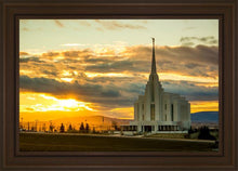 Load image into Gallery viewer, Rexburg Temple - Sunset
