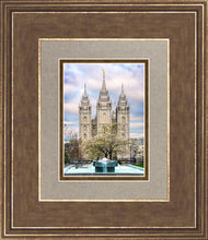 Load image into Gallery viewer, Salt Lake Temple Spring Fountain
