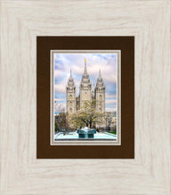 Load image into Gallery viewer, Salt Lake Temple Spring Fountain
