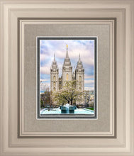 Load image into Gallery viewer, Salt Lake Temple Spring Fountain

