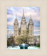 Load image into Gallery viewer, Salt Lake Temple Spring Fountain
