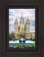 Load image into Gallery viewer, Salt Lake Temple Spring Fountain
