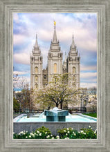 Load image into Gallery viewer, Salt Lake Temple Spring Fountain
