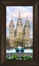 Load image into Gallery viewer, Salt Lake Temple Spring Fountain
