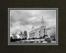 Load image into Gallery viewer, Kansas City Beacon On The Plains Open Edition Print / 5 X 7 Frame M Art
